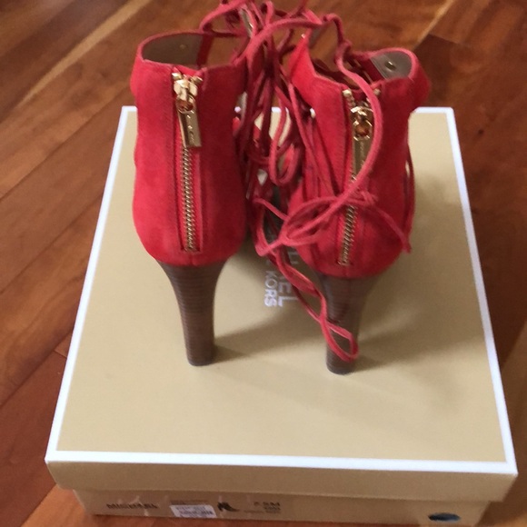 MICHAEL Michael Kors Sofia Platform suede lace ups - Picture 4 of 6